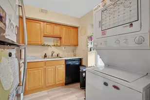 81 Candlewood Dr, South Windsor, CT 06074 - Photo 13