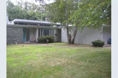 62 Mohegan Road, Norwich, CT 06360 - Photo 1