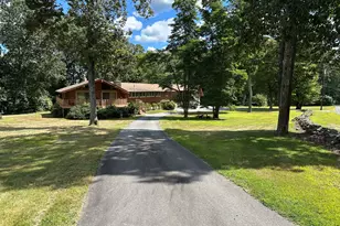 14 Kenilworth Dr, Killingworth, CT 06419 - Photo 1