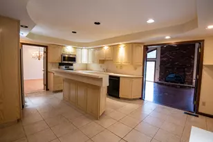 420 Narrow Ln, Orange, CT 06477 - Photo 11