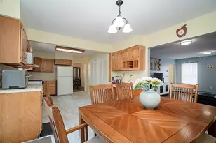 1681 Litchfield Turnpike, Woodbridge, CT 06525 - Photo 15