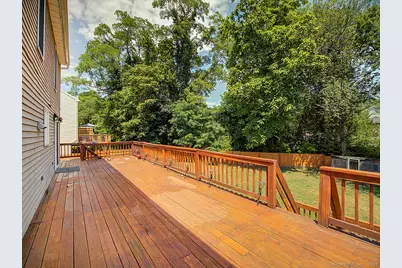 1681 Litchfield Turnpike, Woodbridge, CT 06525 - Photo 3