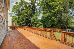 1681 Litchfield Turnpike, Woodbridge, CT 06525 - Photo 3