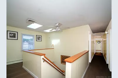 1681 Litchfield Turnpike, Woodbridge, CT 06525 - Photo 17