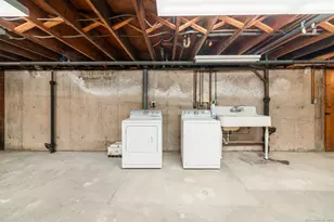 80 Dryden Dr, Meriden, CT 06450 - Photo 17