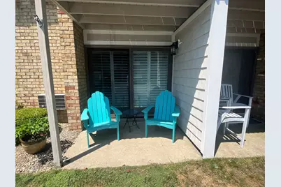 199 Gregory Boulevard #APT E4, Norwalk, CT 06855 - Photo 1