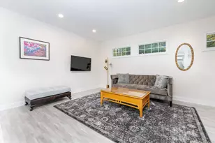 235 White Deer Rocks Rd, Woodbury, CT 06798 - Photo 3