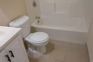 155 Short Beach Rd, Stratford, CT 06615 - Photo 17