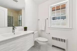 22 Ocean Dr N, Stamford, CT 06902 - Photo 21