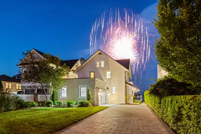 22 Ocean Drive North, Stamford, CT 06902 - Photo 3