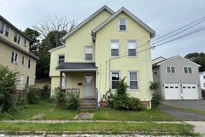 25 Clinton Avenue, Middletown, CT 06457 - Photo 1