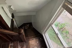 25 Clinton Ave, Middletown, CT 06457 - Photo 29