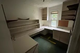 25 Clinton Ave, Middletown, CT 06457 - Photo 17