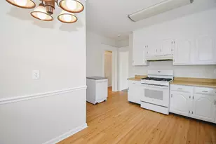 30 Helen St, Hamden, CT 06514 - Photo 17