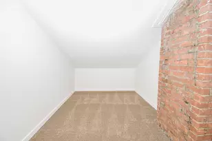 30 Helen St, Hamden, CT 06514 - Photo 31