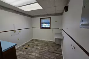 25 Clinton St, New Britain, CT 06053 - Photo 9