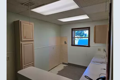 25 Clinton Street, New Britain, CT 06053 - Photo 3