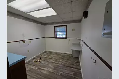 25 Clinton Street, New Britain, CT 06053 - Photo 9