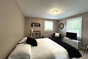 77 Lindsey Rd, Middletown, CT 06457 - Photo 13