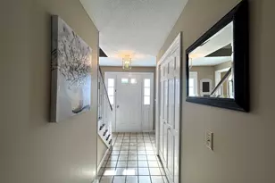 77 Lindsey Rd, Middletown, CT 06457 - Photo 7