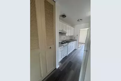 169 Birdseye Street #C7, Bridgeport, CT 06604 - Photo 1