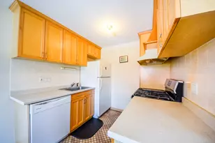 27 Towne House Rd, Hamden, CT 06514 - Photo 15