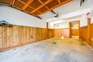 27 Towne House Rd, Hamden, CT 06514 - Photo 33