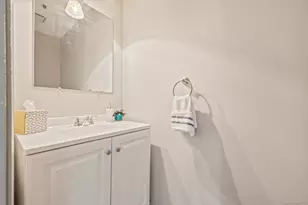 1 Russell St, Middletown, CT 06457 - Photo 11