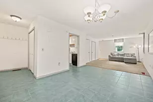 1 Russell St, Middletown, CT 06457 - Photo 5