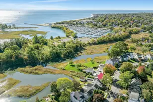 361 Riverside Dr, Fairfield, CT 06824 - Photo 27