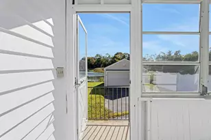 361 Riverside Dr, Fairfield, CT 06824 - Photo 19