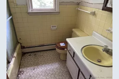 5 Butternut Drive, Bloomfield, CT 06002 - Photo 11