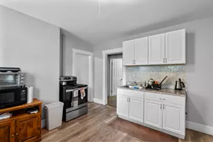 54 James St, Hartford, CT 06106 - Photo 3