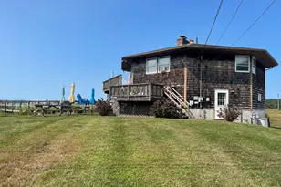 14 Oak St, Stonington, CT 06378 - Photo 3