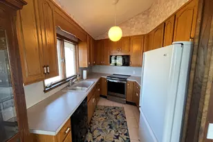 14 Oak St, Stonington, CT 06378 - Photo 23