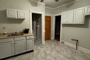 15 Dayton St, New Haven, CT 06515 - Photo 1