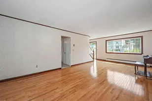 67 Barrington Ln, Waterbury, CT 06708 - Photo 3