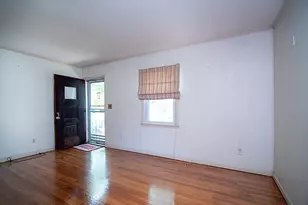 42 Palmer Ave, Hamden, CT 06514 - Photo 3