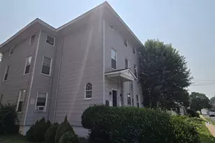 27 Allen Pl, Hartford, CT 06106 - Photo 9