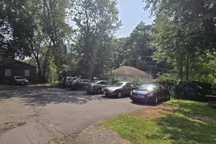 27 Allen Pl, Hartford, CT 06106 - Photo 11