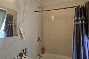 27 Allen Pl, Hartford, CT 06106 - Photo 5