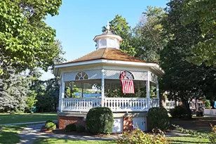 972 S Pine Creek Rd, Fairfield, CT 06824 - Photo 33