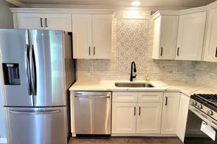 13 Oak Forest Dr, Manchester, CT 06042 - Photo 3