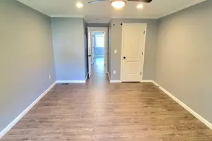 13 Oak Forest Dr, Manchester, CT 06042 - Photo 9