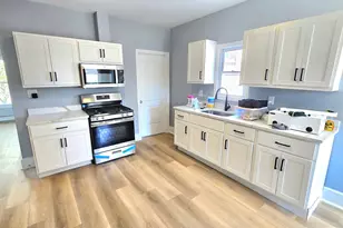 11 Dwight Ct, New Britain, CT 06051 - Photo 3