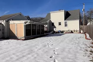 9 Gerrish Ave, East Haven, CT 06512 - Photo 3