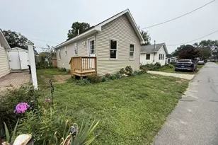 6 1st St, Madison, CT 06443 - Photo 1