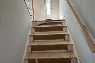 54 High St, Wallingford, CT 06472 - Photo 3