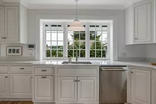 8 Lieutenant River Ln, Old Lyme, CT 06371 - Photo 17