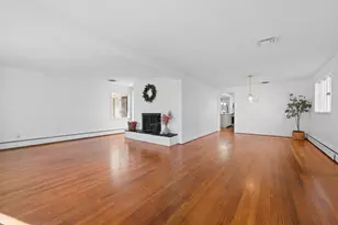 11 Rye Ridge Pkwy, West Hartford, CT 06117 - Photo 5